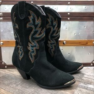 Dingo Black and Blue Ankle Boots